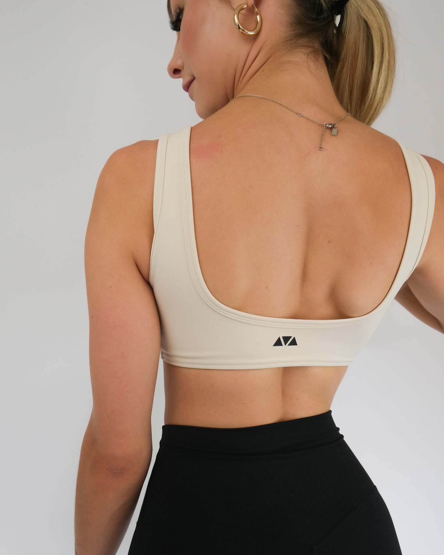 Hannah Bra